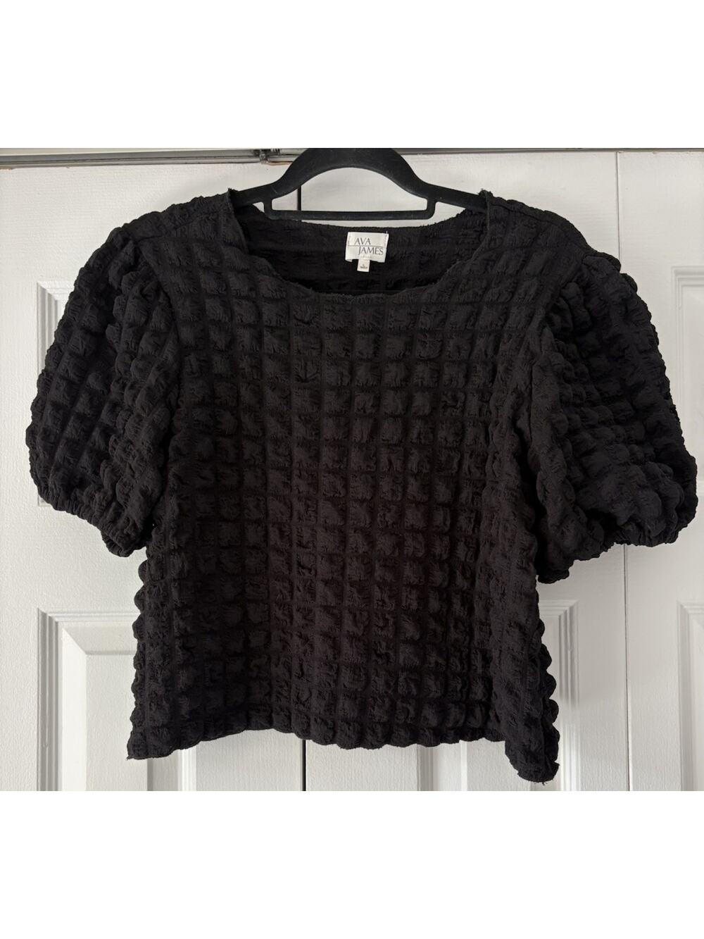 black popcorn textured short-sleeve top with puff sleeves size large